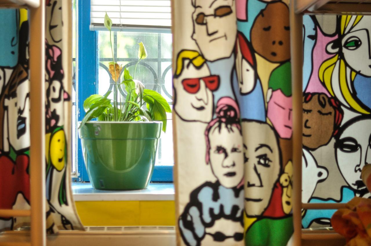 Funky Mamaliga Hostel Κισινάου Εξωτερικό φωτογραφία