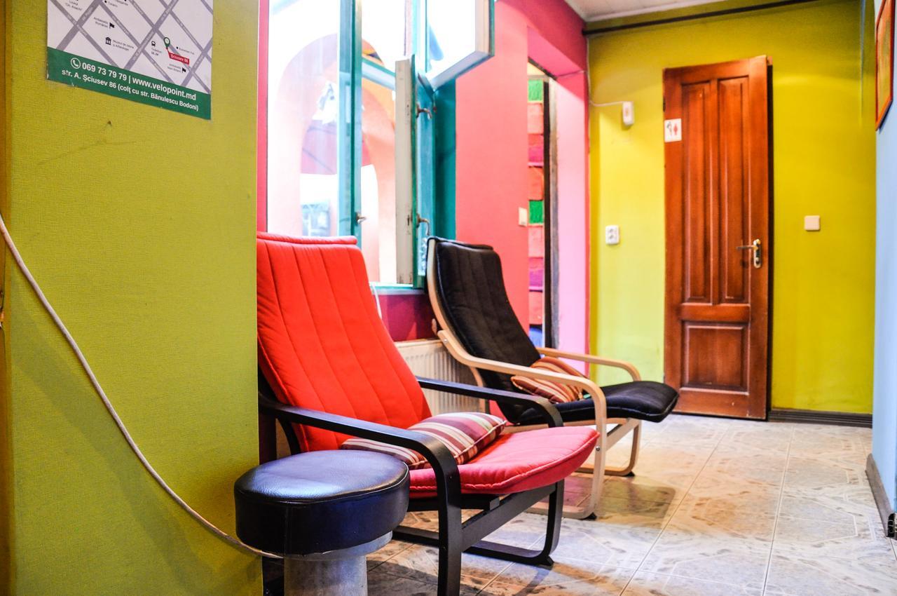 Funky Mamaliga Hostel Κισινάου Εξωτερικό φωτογραφία