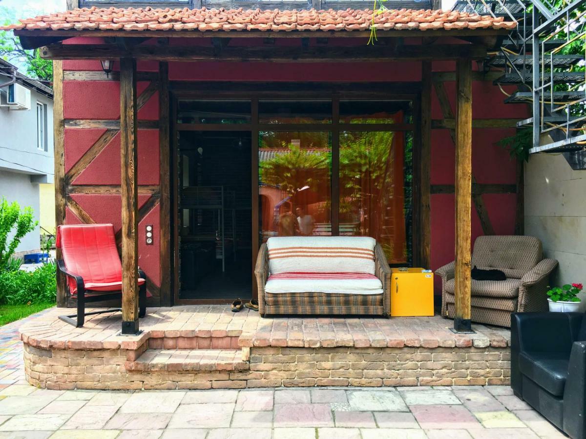 Funky Mamaliga Hostel Κισινάου Εξωτερικό φωτογραφία