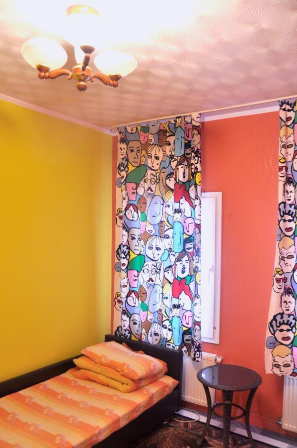Funky Mamaliga Hostel Κισινάου Εξωτερικό φωτογραφία