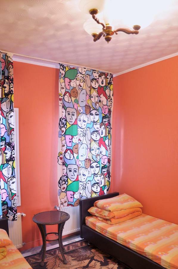 Funky Mamaliga Hostel Κισινάου Εξωτερικό φωτογραφία